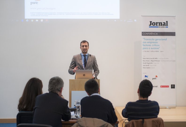 Transi&ccedil;&atilde;o geracional nas empresas: fatores cr&iacute;ticos para o sucesso